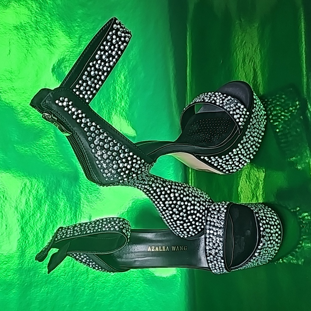 Azalea Wang - image 1